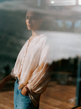 Load image into Gallery viewer, Måhsa Everyday Blouse - Blush