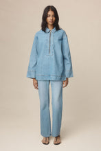 Load image into Gallery viewer, Marle Fior Shirt - Classic Wash Hyde Boutique