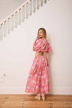 Load image into Gallery viewer, Caitlin Crisp Horizon Crop - Watercolour Floral Hyde Boutique