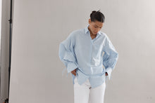 Load image into Gallery viewer, Caitlin Crisp Sonny Shirt - Blue