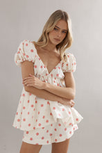 Load image into Gallery viewer, Caitlin Crisp Juno Short - Pink Spot Linen Hyde Boutique