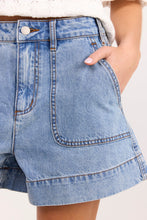 Load image into Gallery viewer, Ivy + Jack Kindly Pocket Front Denim Shorts - Mid Blue