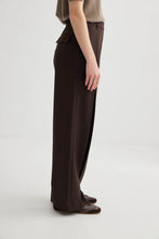 Load image into Gallery viewer, Laing Invert Pleat Trouser - Truffle