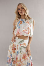 Load image into Gallery viewer, Caitlin Crisp Bubble Crop - Tea Party Floral Hyde Boutique