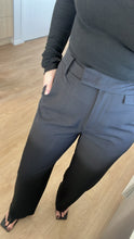 Load image into Gallery viewer, Mossman Boston Wide Leg Pant - Black Hyde Boutique
