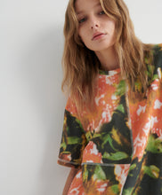 Load image into Gallery viewer, Kowtow Montage Tee - Flower Book