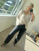 Load image into Gallery viewer, Drama The Label Barrel Leg Jean - Black Apparel > Women > Clothing > Jeans > Barrel Leg Jeans > Drama The Label Hyde Boutique