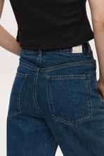 Load image into Gallery viewer, Marle Relaxed Jean - Heritage Blue Hyde Boutique