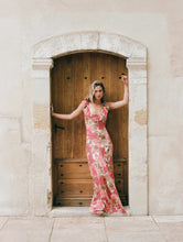 Load image into Gallery viewer, Peony Georgia Maxi Dress - Dahlia Hyde Boutique