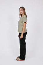 Load image into Gallery viewer, Marlow The Icon Wide Jean - Noir Rinse Apparel > Women > Clothing > Pants > Wide-Leg Pants > Marlow Hyde Boutique
