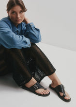 Load image into Gallery viewer, Chaos & Harmony Yuna Slide - Black