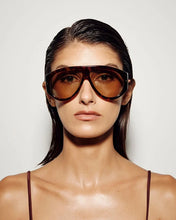 Load image into Gallery viewer, Banbé The Amelia - Dark Havana Tort-Dark Yellow Hyde Boutique