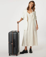 Load image into Gallery viewer, SABEN Set of Medium + Large Suitcase - Black