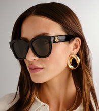 Load image into Gallery viewer, Gucci GG1550SK Sunglasses - Black  Hyde Boutique
