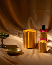 Load image into Gallery viewer, Ecoya Holiday Chilli Strawberry Goldie Candle Hyde Boutique