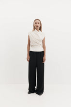 Load image into Gallery viewer, Harris Tapper Irving Trouser - Black