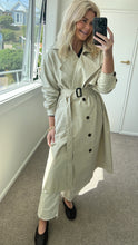Load image into Gallery viewer, Commonplace Anderson Oversized Trench - Paper Apparel > Women > Clothing > Jackets > Trench Coats > Oversized Trench Coats > Commonplace Hyde Boutique
