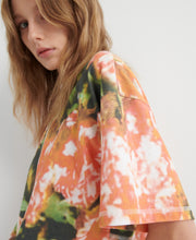 Load image into Gallery viewer, Kowtow Montage Tee - Flower Book