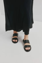 Load image into Gallery viewer, Chaos & Harmony Wave Slide - Black Snake