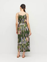 Load image into Gallery viewer, Juliette Hogan Always Slip - Hydrangea Haze Cotton Flurry