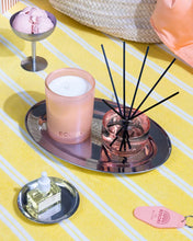 Load image into Gallery viewer, Ecoya Madison Candle - Pomelo Sorbet