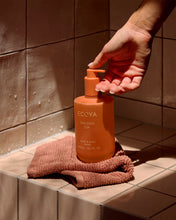 Load image into Gallery viewer, Ecoya Hand & Body Wash - Mandarin Gin Health & Beauty > Women > Beauty & Personal Care > Bath & Body > Body Washes > ECOYA Ecoya
