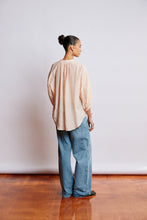 Load image into Gallery viewer, Mahsa Everyday Blouse - Blush Hyde Boutique