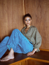 Load image into Gallery viewer, Mahsa Everyday Blouse - Kelp Hyde Boutique