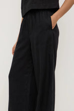 Load image into Gallery viewer, Assembly Label Everyday Linen Pant - Black