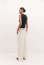 Load image into Gallery viewer, Harris Tapper Bea Top - Black  Hyde Boutique