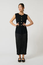 Load image into Gallery viewer, ONTE Helena Gilet - Black Hyde Boutique