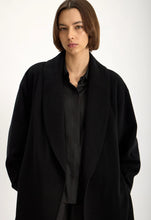 Load image into Gallery viewer, Jac + Jack Eaze Coat - Black