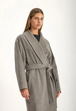 Load image into Gallery viewer, Jac + Jack Eaze Coat - Flannel Hyde Boutique