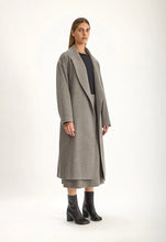 Load image into Gallery viewer, Jac + Jack Eaze Coat - Flannel Hyde Boutique