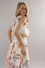 Load image into Gallery viewer, Caitlin Crisp Bubble Crop - Tea Party Floral Hyde Boutique