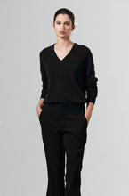 Load image into Gallery viewer, Laing Amy Cashmere V-Neck - Black  Hyde Boutique   
