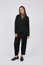 Load image into Gallery viewer, Marlow Ligne Tapered Pant - Black Hyde Boutique