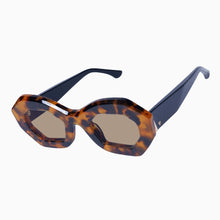 Load image into Gallery viewer, Valley Eyewear Opera - Honey Tort/ Black Gradient Lens  Hyde Boutique