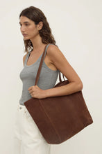 Load image into Gallery viewer, Assembly Label Paige Suede Tote Bag - Amaro Hyde Boutique