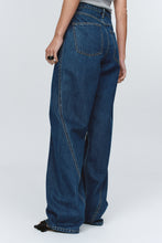 Load image into Gallery viewer, Marle Relaxed Curve Jean - Washed Indigo Hyde Boutique
