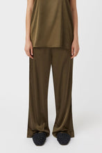Load image into Gallery viewer, Camilla and Marc Shoal Pant - Olive Hyde Boutique