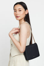 Load image into Gallery viewer, SABEN Fox Crossbody Bag - Black Bubble Bag Hyde Boutique
