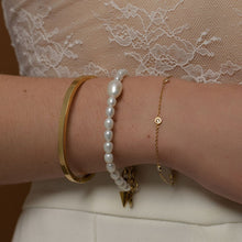 Load image into Gallery viewer, Silk & Steel Voyage Bangle - Gold