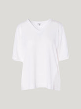 Load image into Gallery viewer, Sills Vera V Knit Tee - White Hyde Boutique