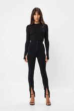 Load image into Gallery viewer, Mossman The Brooklyn Top - Black Hyde Boutique