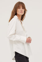 Load image into Gallery viewer, Cloth & Co The Classic Shirt - White Hyde Boutique