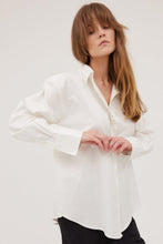 Load image into Gallery viewer, Cloth & Co The Classic Shirt - White Hyde Boutique