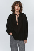 Load image into Gallery viewer, Marle Valerie Top - Black Hyde Boutique