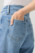 Load image into Gallery viewer, Paige Anessa 31" Wide Leg Jean - Ferrera Hyde Boutique