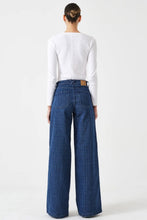 Load image into Gallery viewer, Seventy & Mochi Bay Jean - Houndstooth Idaho Hyde Boutique